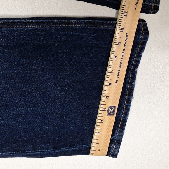 Maurices "NEW" Dark Wash Retro High Rise Curvy Fit 90s Flare Denim Jeans Size 2 - Picture 4 of 12